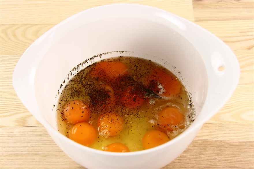 Æggekage i lag med tomater og skinke ... klik for at komme tilbage