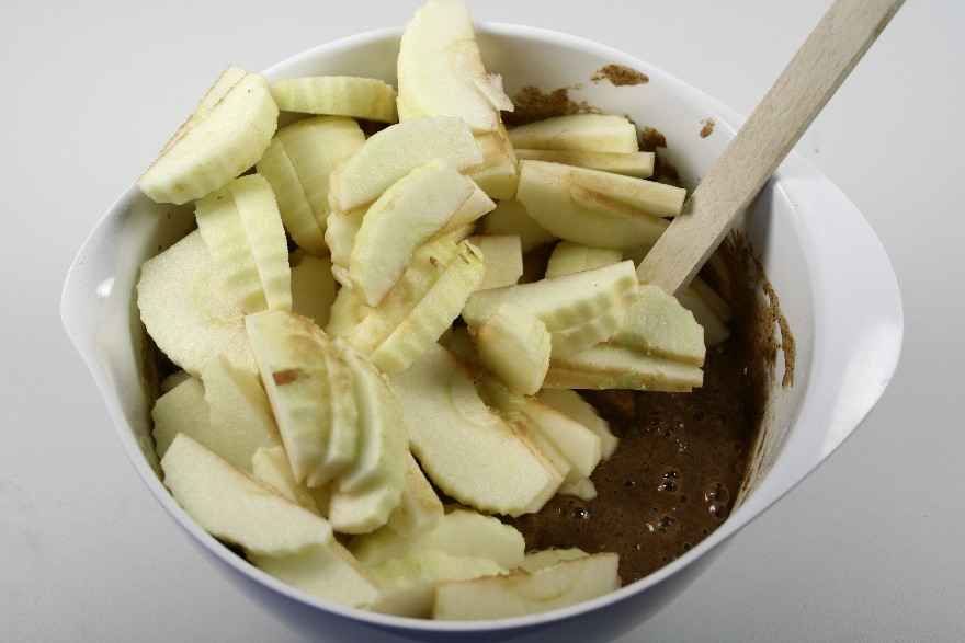 Chokoladekage med æbler ... klik for at komme tilbage