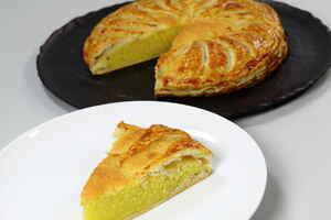 Galette des rois - Helligtrekongerstærte med mandelfyld, billede 4 Galette des rois - Helligtrekongerstærte med mandelfyld, billede 4