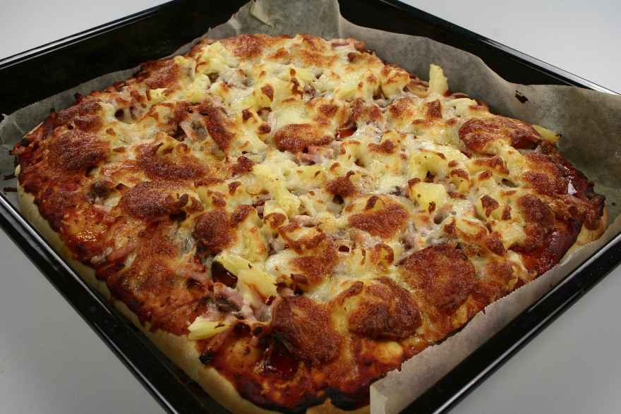 Deep pan pizza 02 ... klik for at komme tilbage