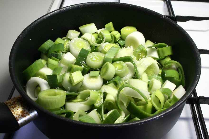 Ovnbagt pangasiusfilet med kartofler og glacerede porrer ... klik for at komme tilbage