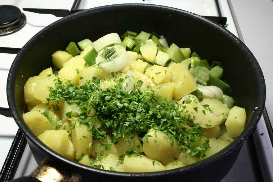 Ovnbagt pangasiusfilet med kartofler og glacerede porrer ... klik for at komme tilbage