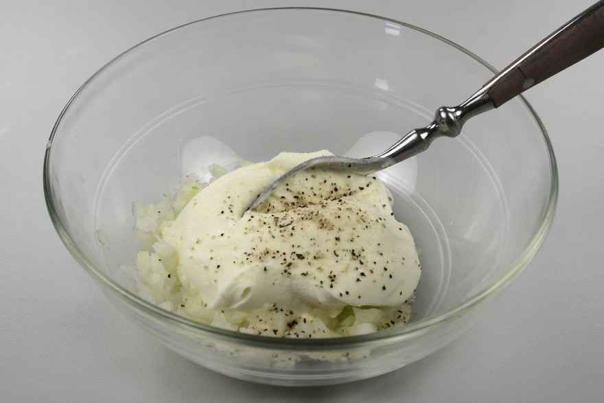 Avocado med creme fraiche og kaviar ... klik for at komme tilbage