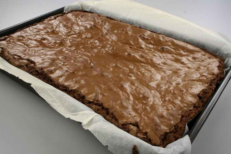 Brownies med stykker af hvid chokolade ... klik for at komme tilbage