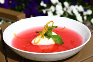 Rabarber consomme tilsmagt med galliano, billede 4
