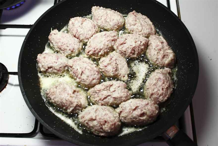 Grove frikadeller ... klik for at komme tilbage