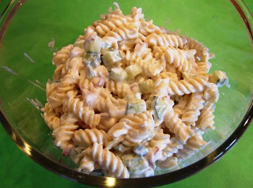 Pastasalat med radiser og agurk ... klik for at komme tilbage