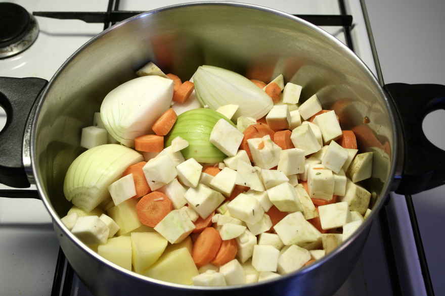 Græsk kartoffelsuppe ... klik for at komme tilbage