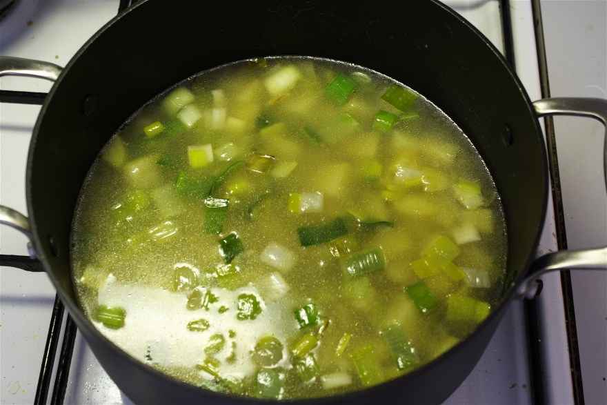 Kartoffelsuppe 02 ... klik for at komme tilbage