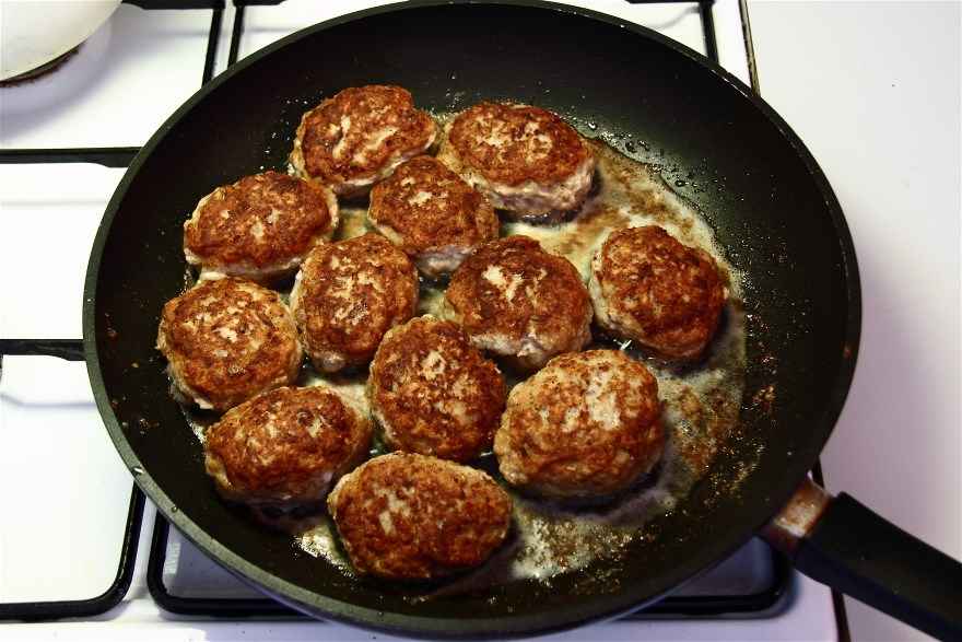 Mormors frikadeller ... klik for at komme tilbage