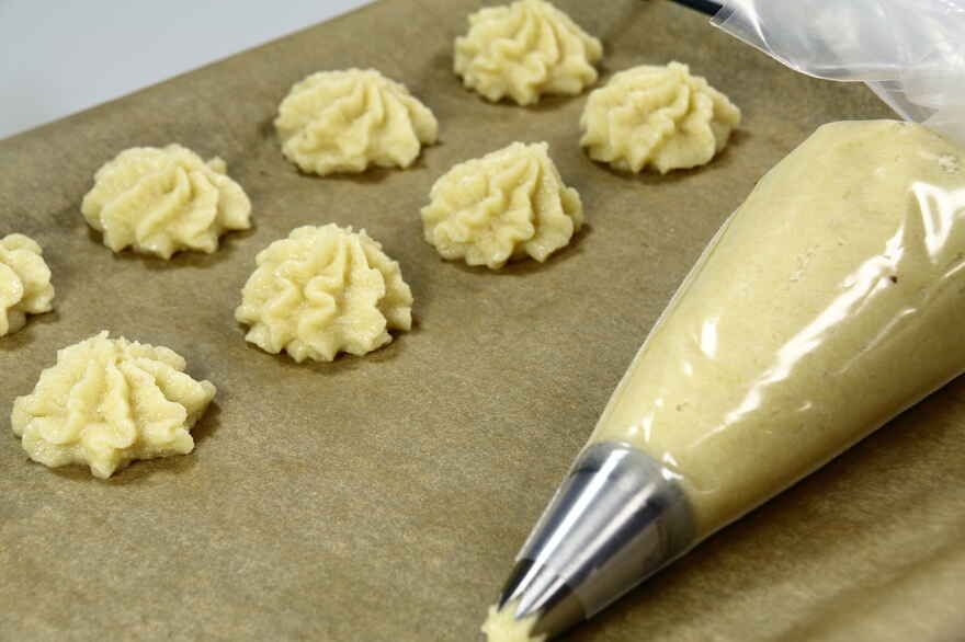 Kransekagekonfekt - Petit four kransekage ... klik for at komme tilbage