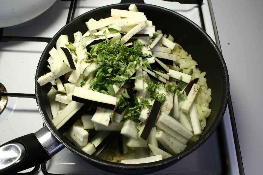 Spaghetti med aubergine og tomat ... klik for at komme tilbage