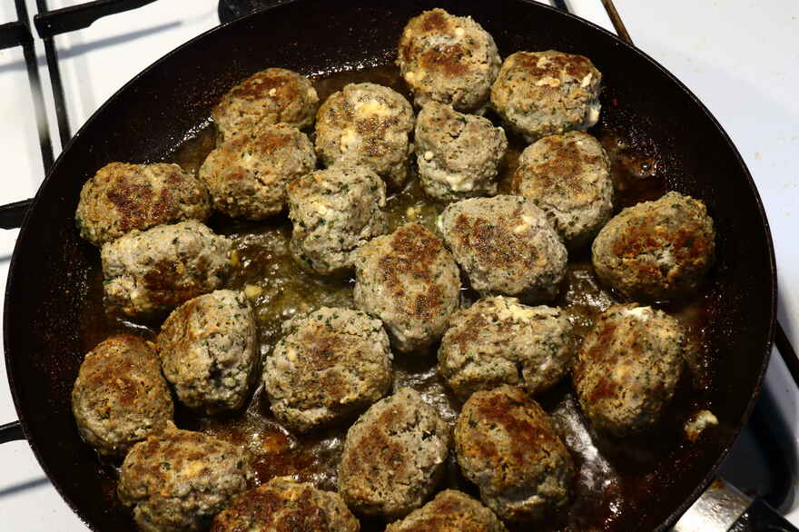 Lammefrikadeller med feta ... klik for at komme tilbage