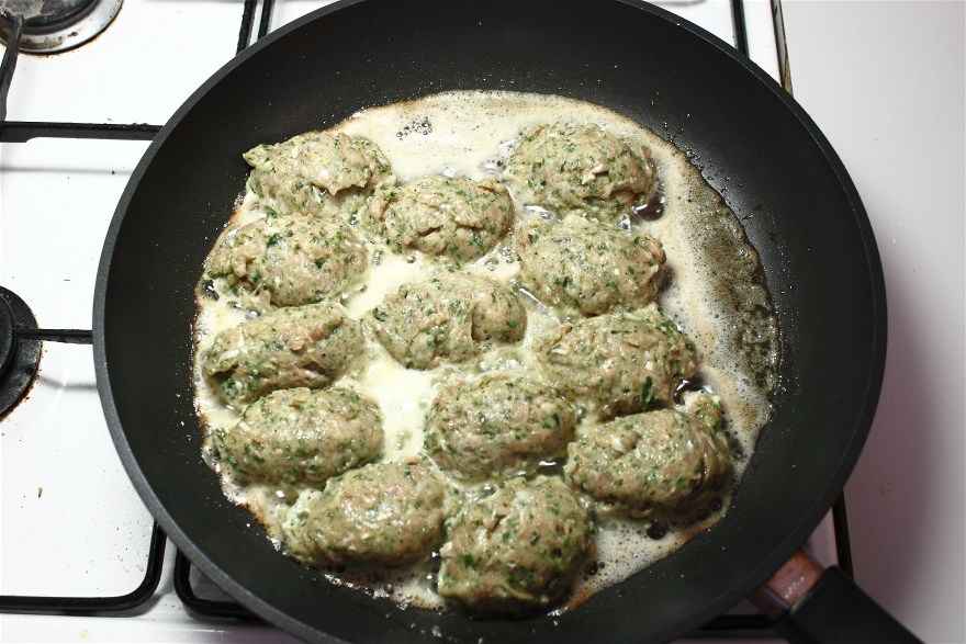 Kyllingefrikadeller 02 ... klik for at komme tilbage