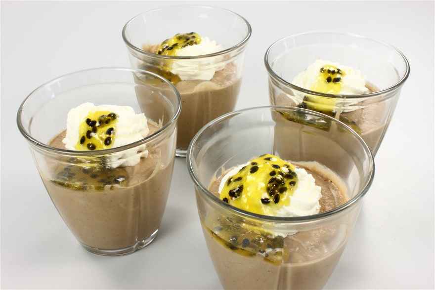 Nougatmousse med passionsfrugt-sauce ... klik for at komme tilbage