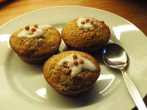 Bananmuffins med karamel og hasselnødder, billede 4