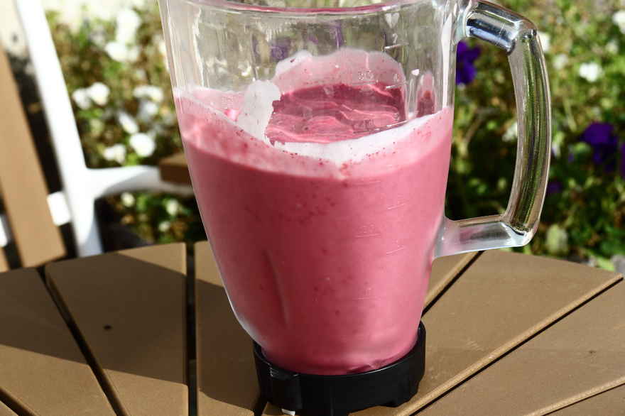 Brombærsmoothie - Brombær smoothie ... klik for at komme tilbage