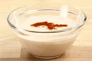 Hjemmelavet burgerdressing med creme fraiche