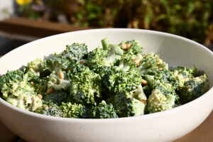 Fedtfattig broccolisalat, billede 4