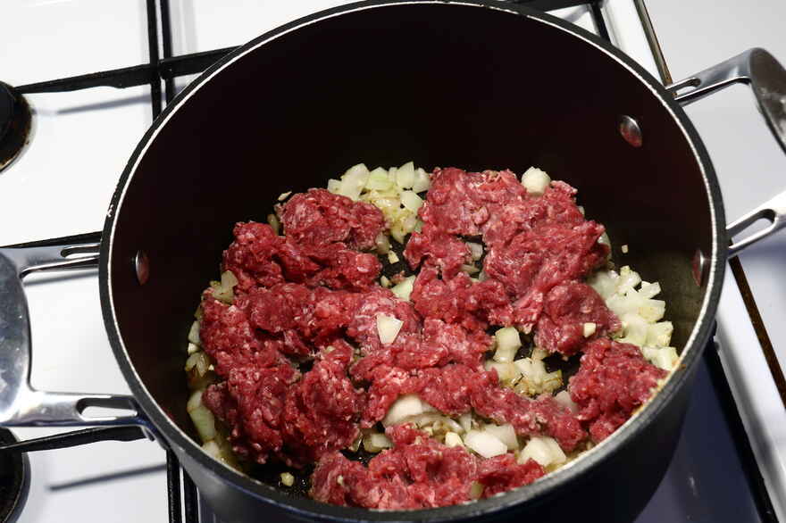 Gullaschsuppe med hakket oksekød ... klik for at komme tilbage