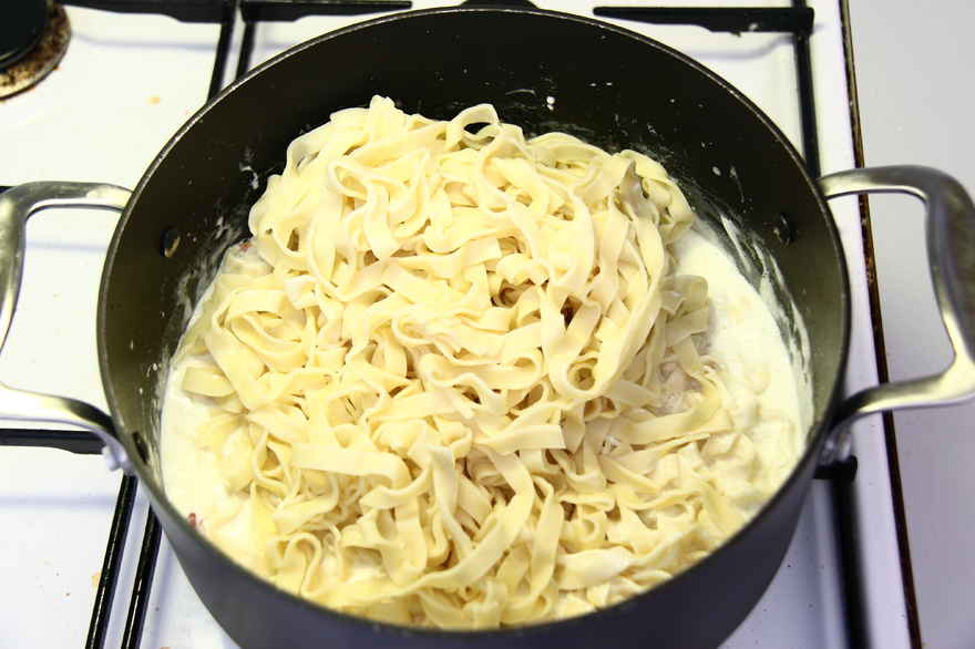 Pasta med ostesovs ... klik for at komme tilbage