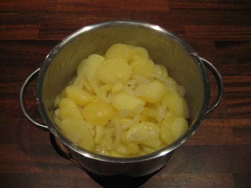 Varm kartoffelsalat 03 ... klik for at komme tilbage