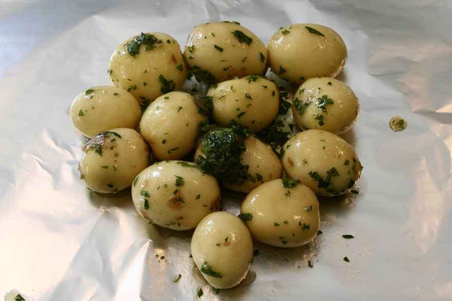 Små grillede kartofler ... klik for at komme tilbage