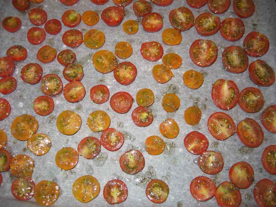 Semi-dried cherry tomater ... klik for at komme tilbage