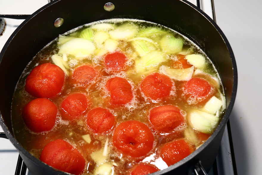 Gammeldags tomatsuppe med friske tomater ... klik for at komme tilbage