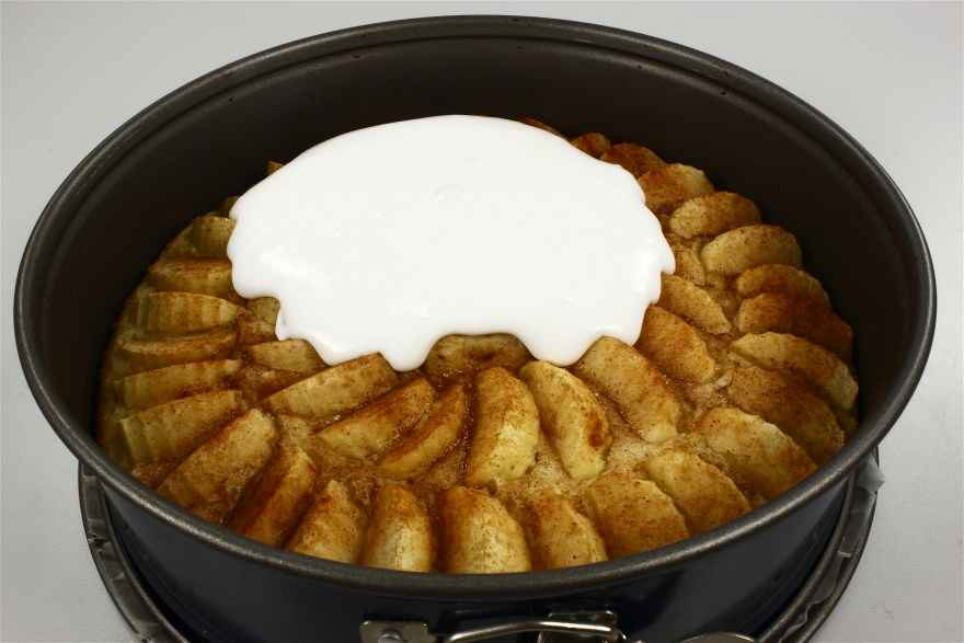 Æblekage med marengs ... klik for at komme tilbage