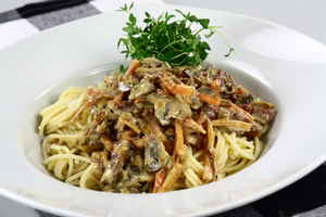 Sprængt oksebryst i champignonsauce med pasta, billede 4