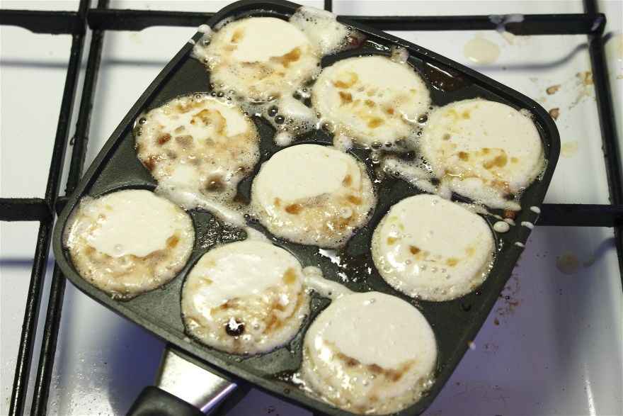 Gammeldags æbleskiver ... klik for at komme tilbage