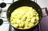 Varm kartoffelsalat med pølser, billede 3