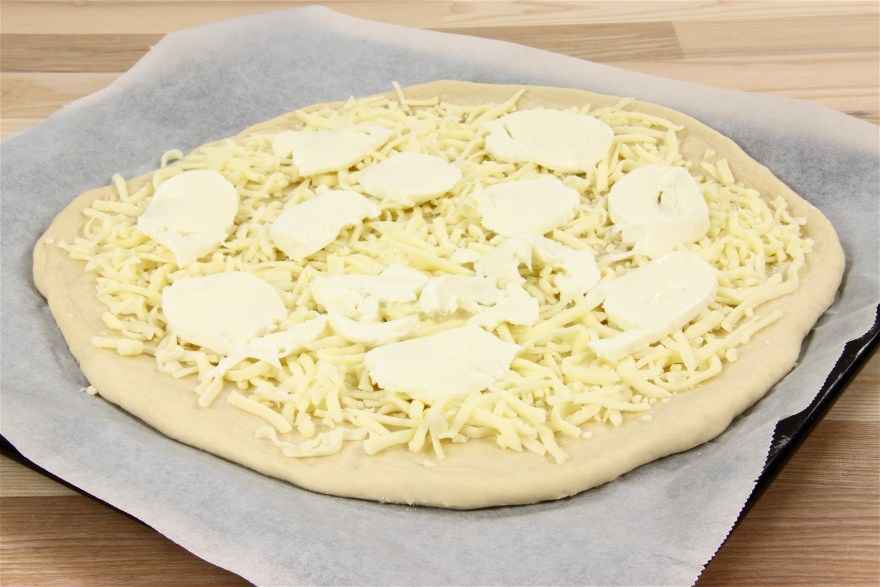 Hvid pizza ... klik for at komme tilbage