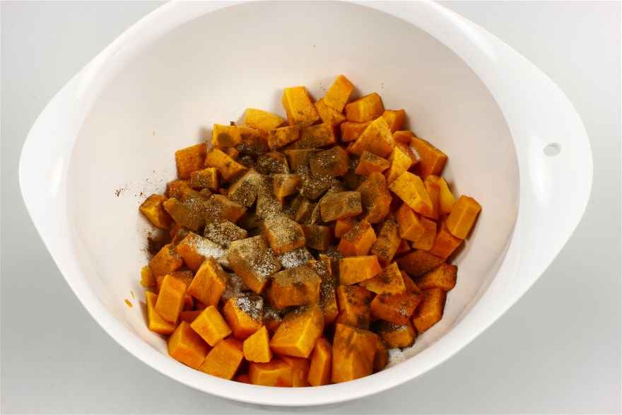 Bagt græskarsalat med nødder ... klik for at komme tilbage