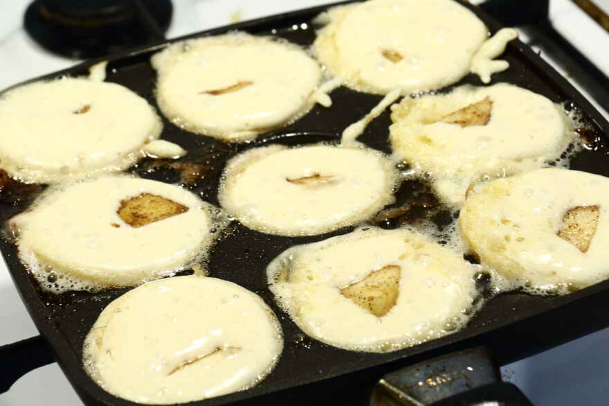 Æbleskiver med æbler ... klik for at komme tilbage