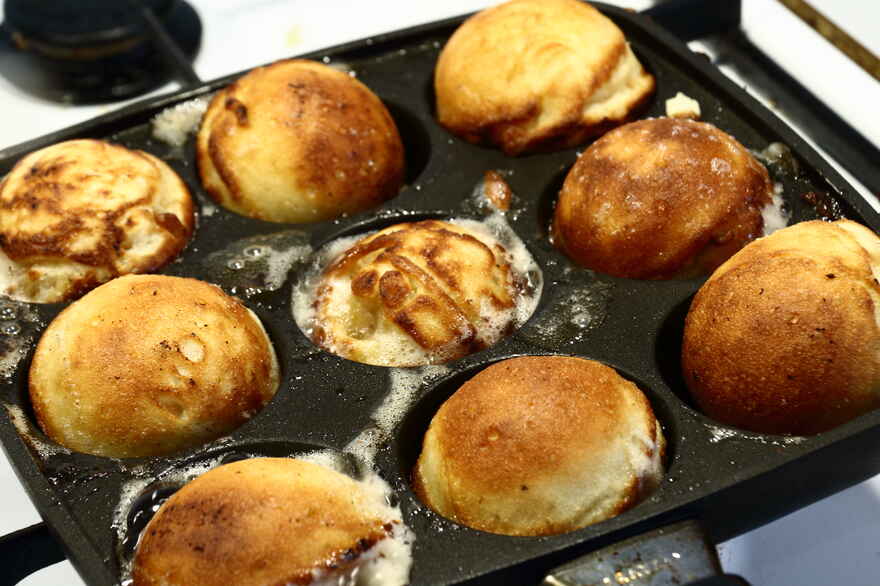 Æbleskiver med æbler ... klik for at komme tilbage