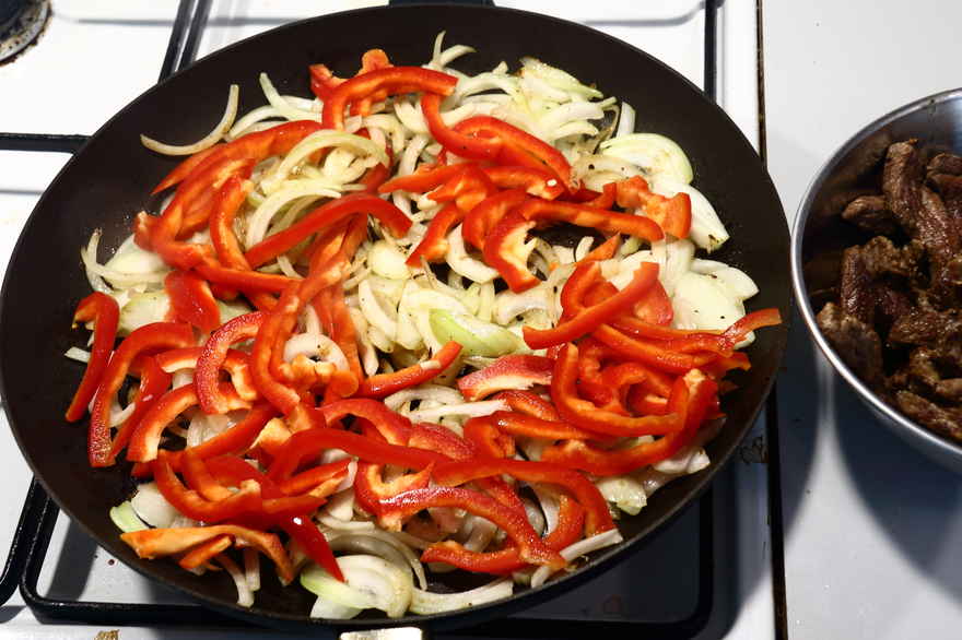 Bøf stroganoff med oksemørbrad ... klik for at komme tilbage