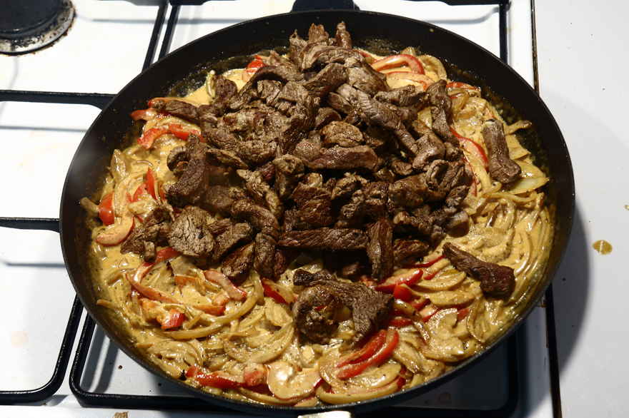 Bøf stroganoff med oksemørbrad ... klik for at komme tilbage