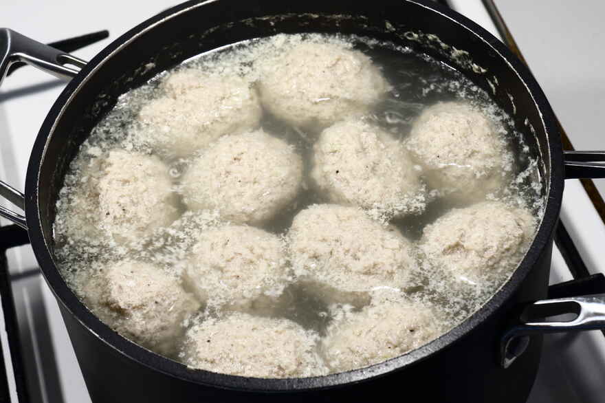Kødboller til boller i karry ... klik for at komme tilbage