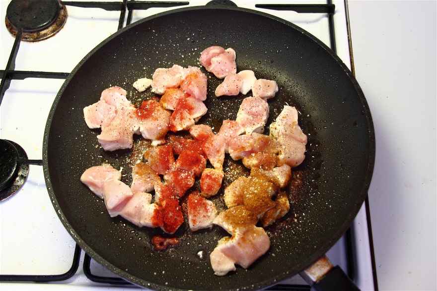 Hurtig pastaret med bacon og kylling ... klik for at komme tilbage