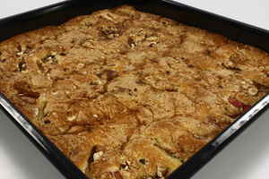 Rabarberkage med nødder og kanel, billede 4