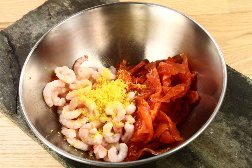 Røget laks og rejer på salatbund ... klik for at komme tilbage