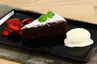 Chokoladekage med marinerede jordbær ... klik på billedet for at komme tilbage
