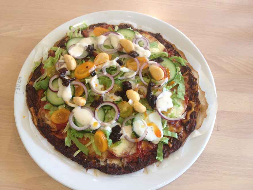 Lowcarb pizza på blomkålsbund ... klik for at komme tilbage