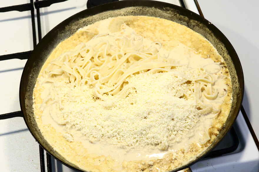 Pasta Alfredo med kylling ... klik for at komme tilbage