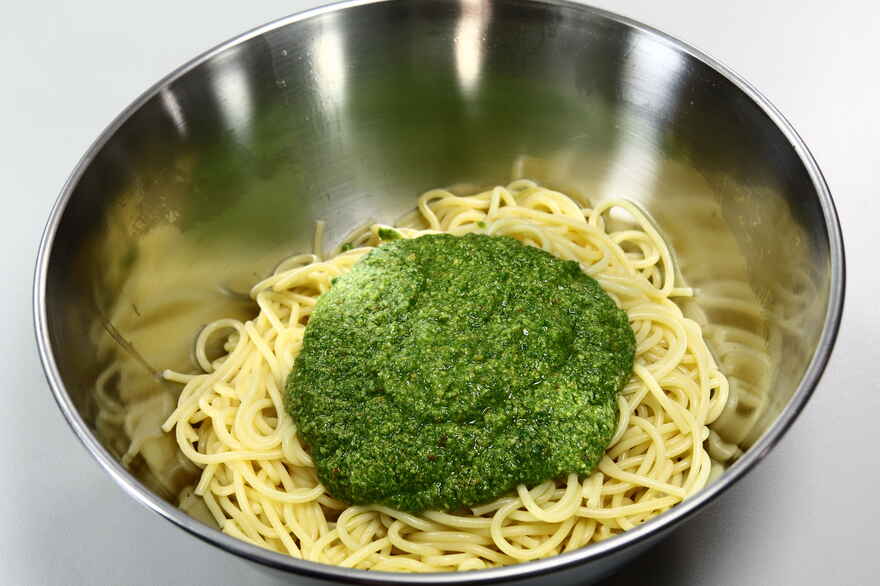 Pesto pasta ... klik for at komme tilbage