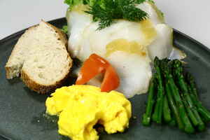 Røget hellefisk med røræg, billede 4