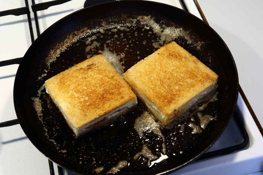 Bikini toast ... klik for at komme tilbage