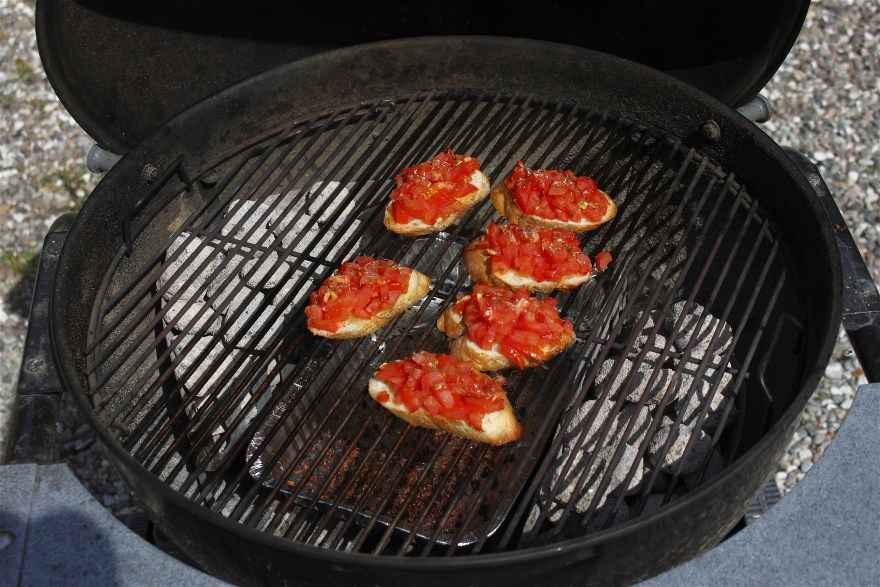 Tomatbrød ... klik for at komme tilbage